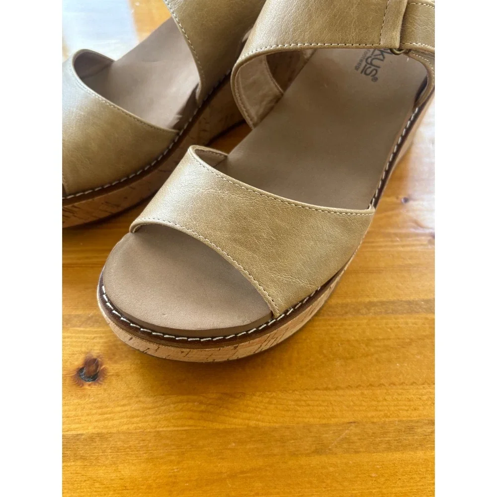 Corkys Footwear Womens Metallic Champagne Cork Wedge Sandals Size 9 Ankle Strap